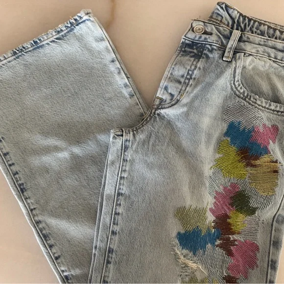 We The Free Free People Tennessee Low-Rise Embroidered Boyfriend Jeans $198 NWOT - Picture 4 of 10